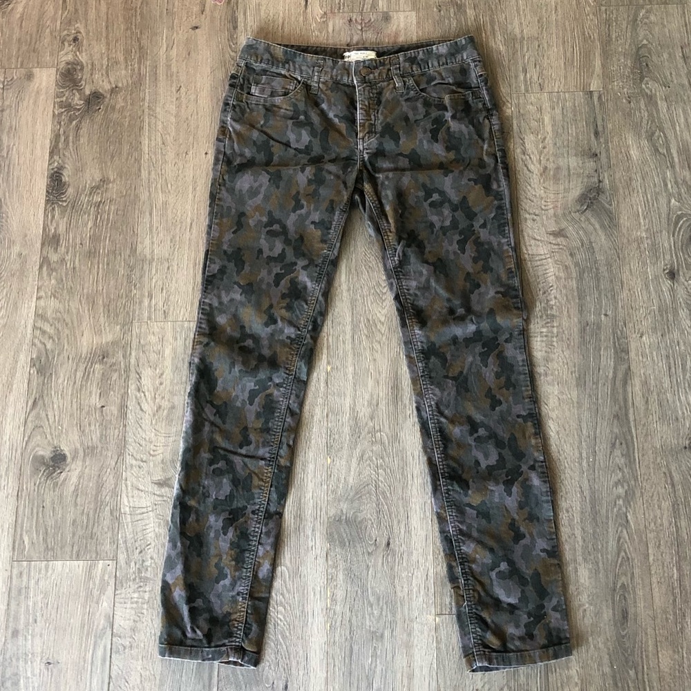 Free People Camo Skinny Jeans sz 30W